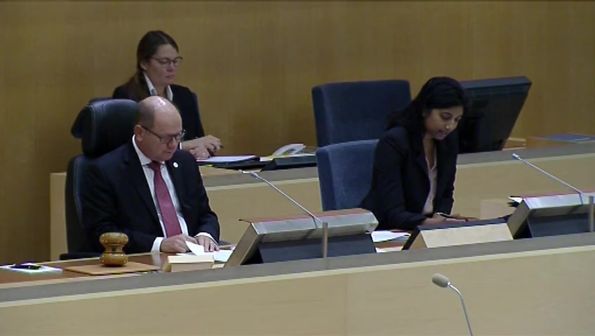 Stillbild från debatten i kammaren