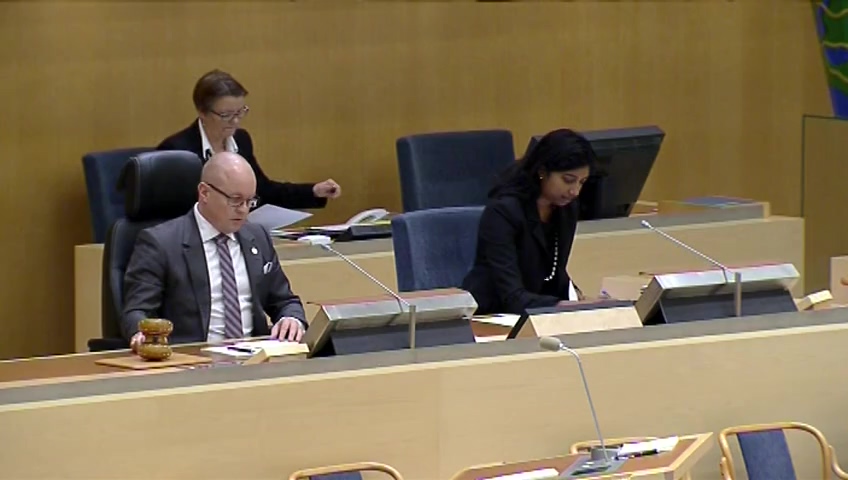 Stillbild från debatten i kammaren