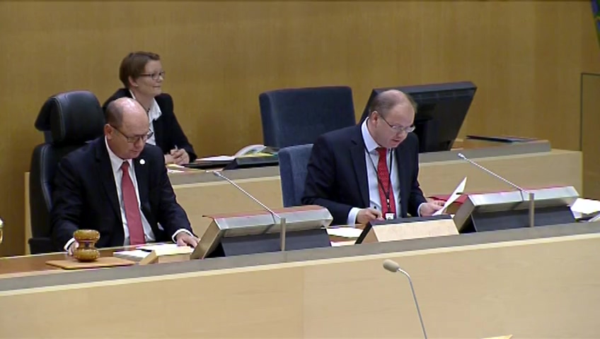 Stillbild från debatten i kammaren