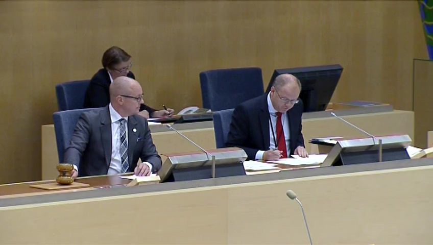 Stillbild från debatten i kammaren