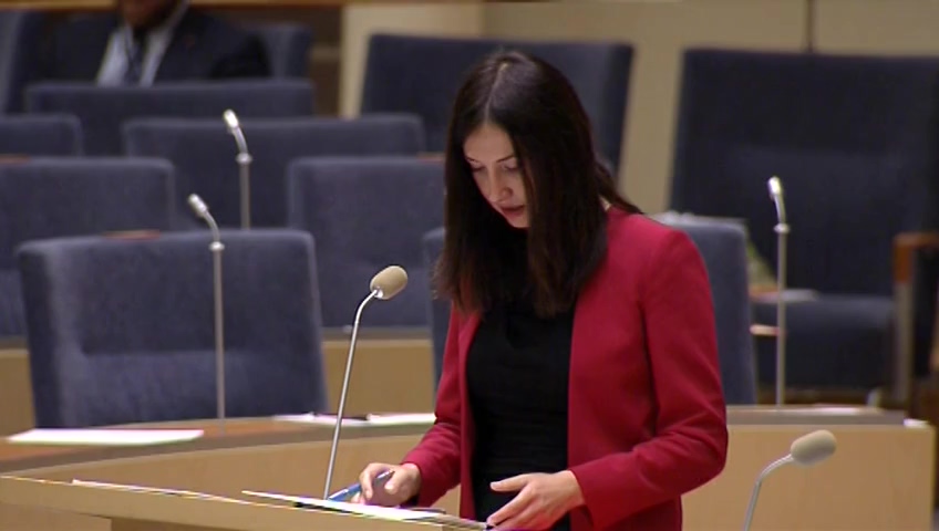 Stillbild från Interpellationsdebatt: Antalet inställda lektioner på gymnasiet