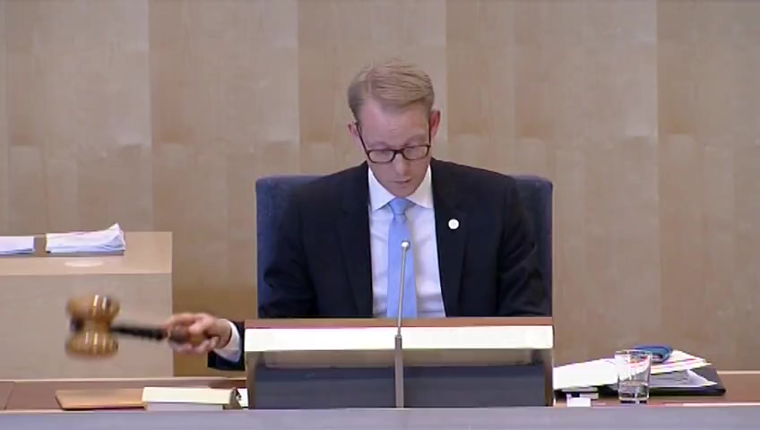 Stillbild från debatten i kammaren