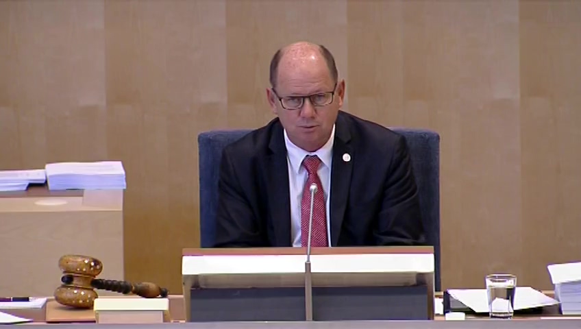 Stillbild från debatten i kammaren