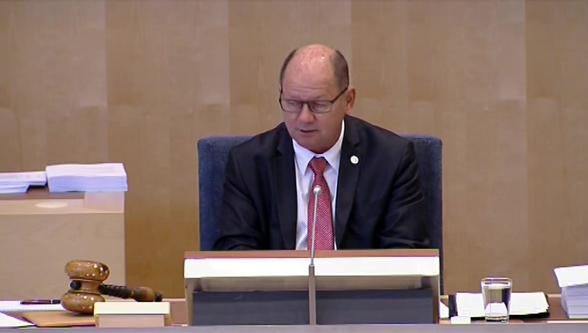 Stillbild från debatten i kammaren