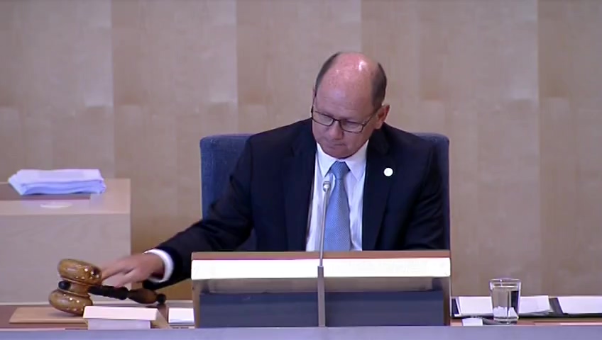 Stillbild från debatten i kammaren