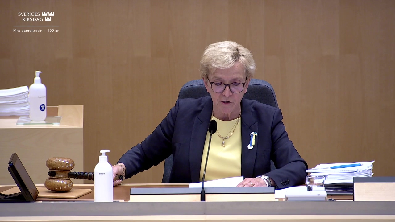 Stillbild från debatten i kammaren
