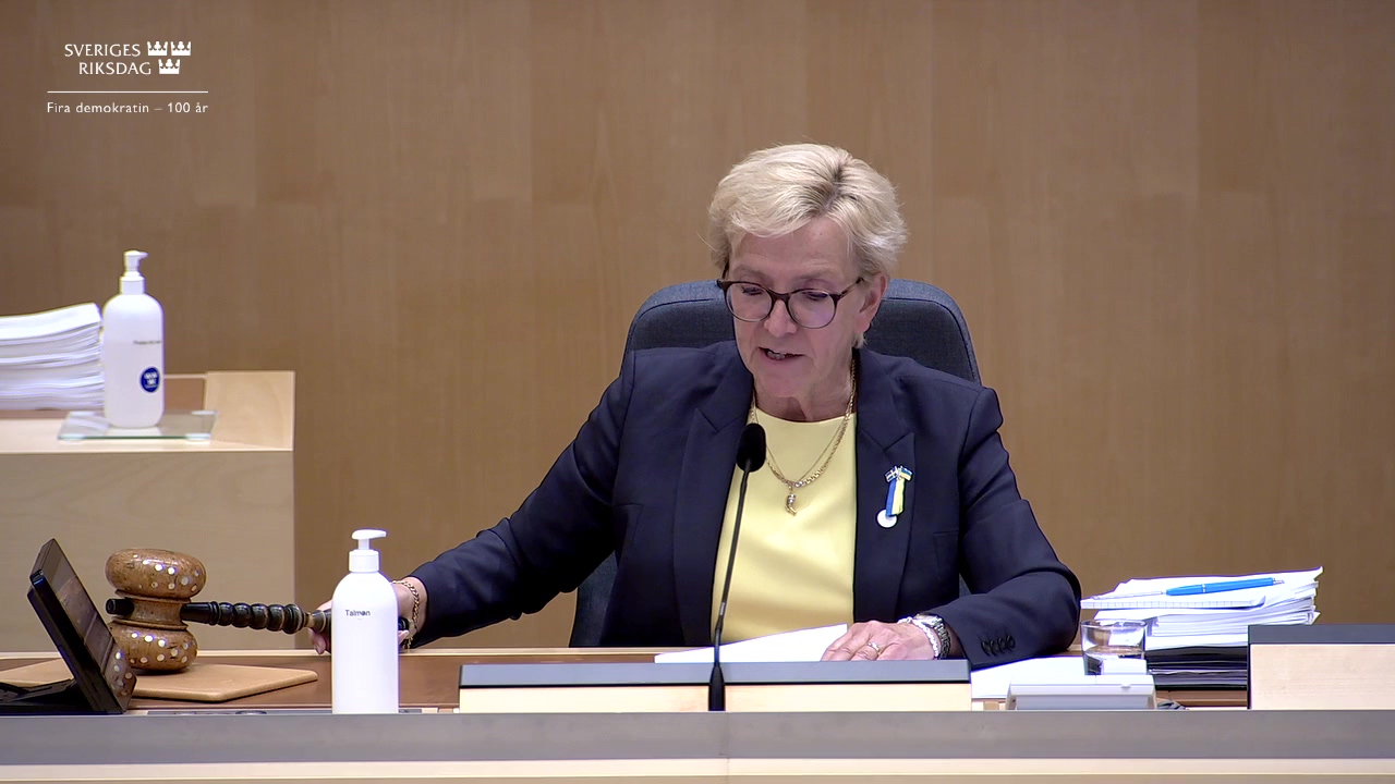 Stillbild från debatten i kammaren