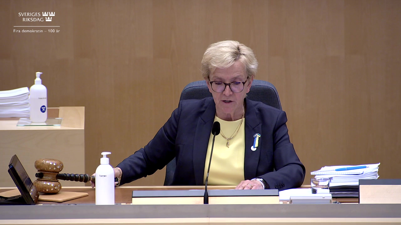 Stillbild från debatten i kammaren