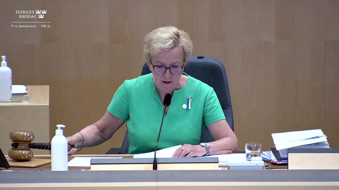 Stillbild från debatten i kammaren