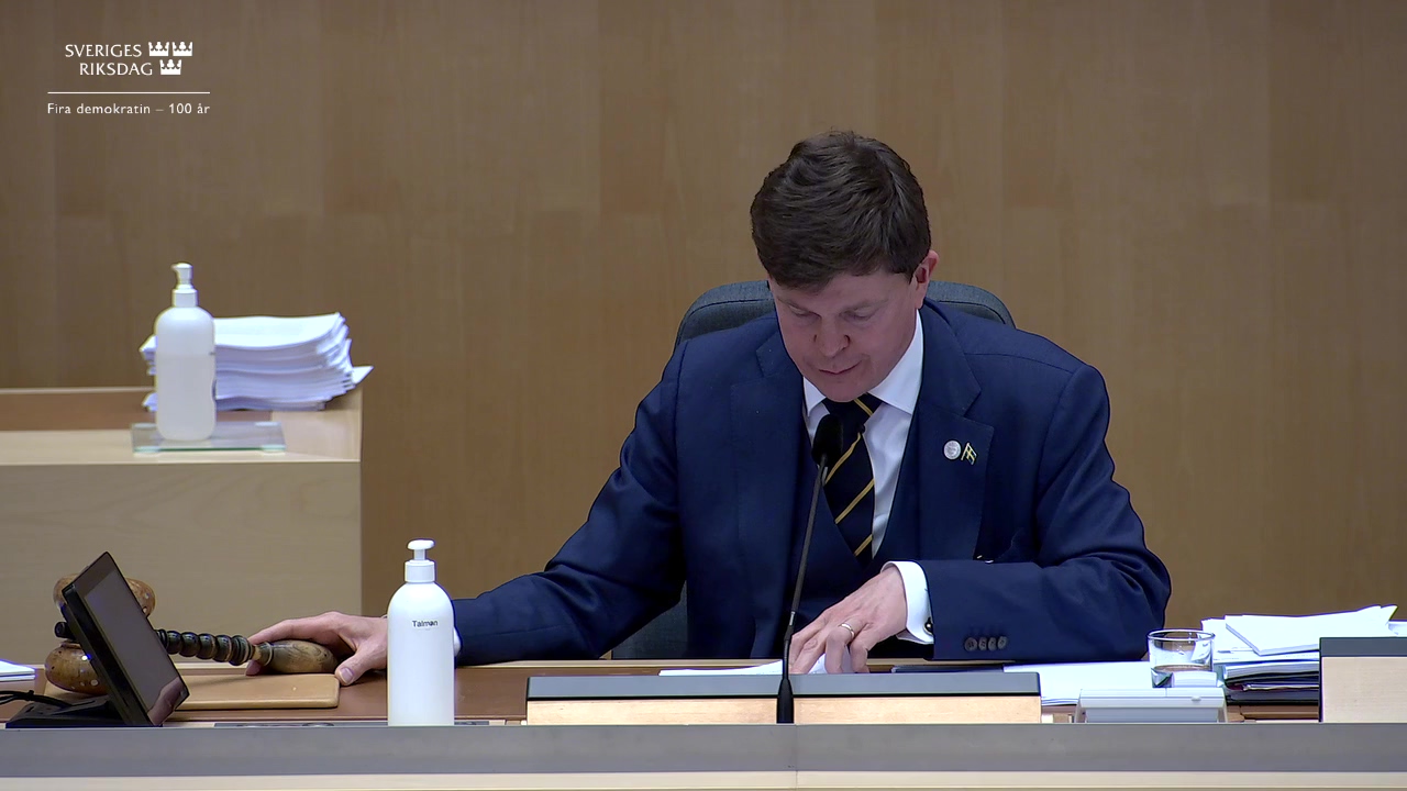 Stillbild från debatten i kammaren