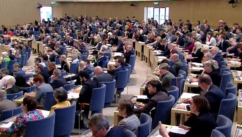 Stillbild från debatten i kammaren