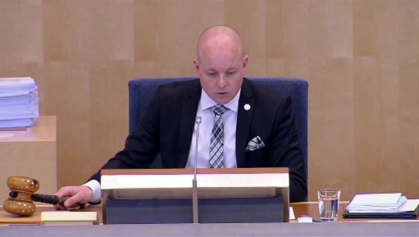 Stillbild från debatten i kammaren