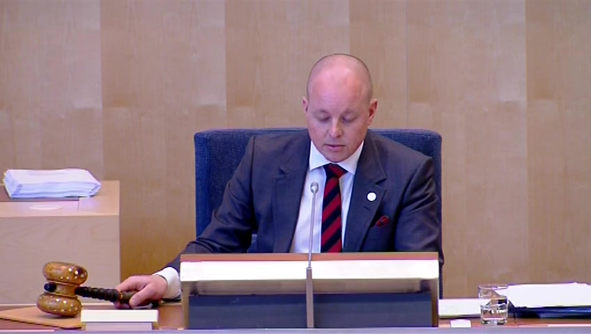Stillbild från debatten i kammaren