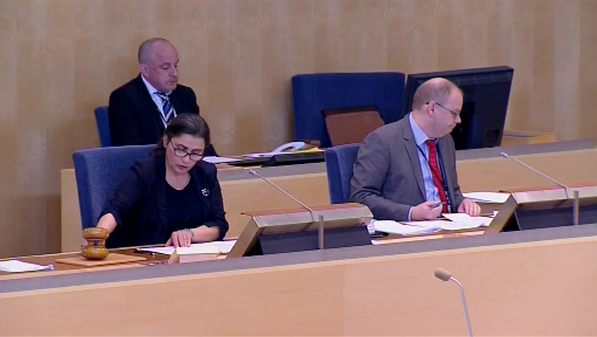Stillbild från debatten i kammaren