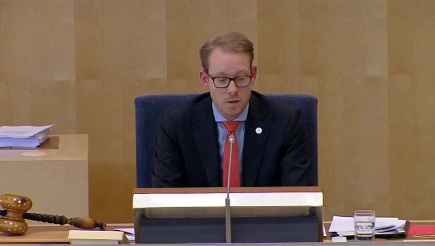 Stillbild från debatten i kammaren