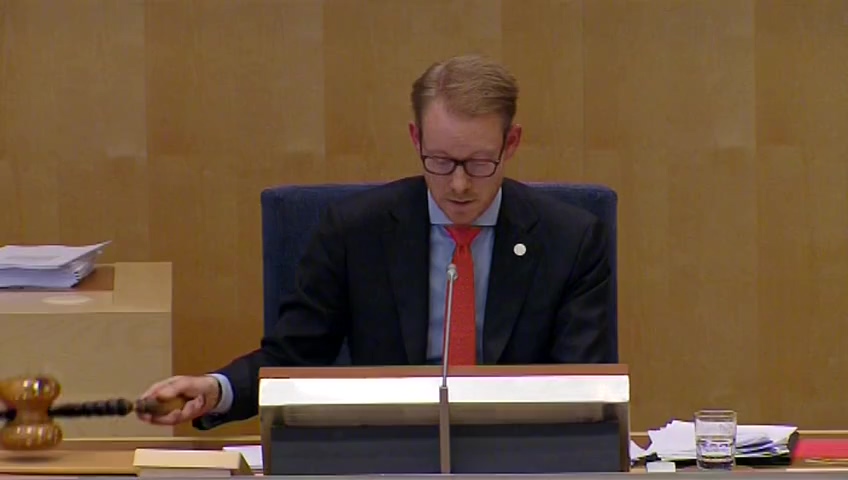 Stillbild från debatten i kammaren