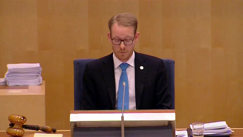Stillbild från debatten i kammaren