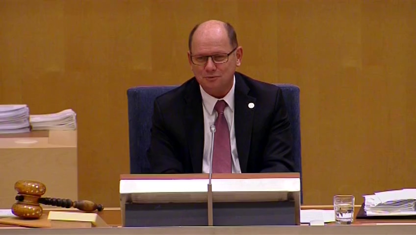 Stillbild från debatten i kammaren