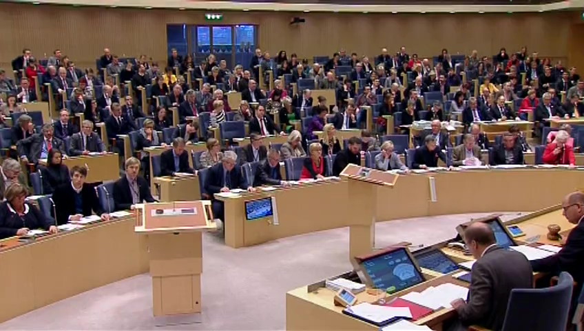 Stillbild från debatten i kammaren