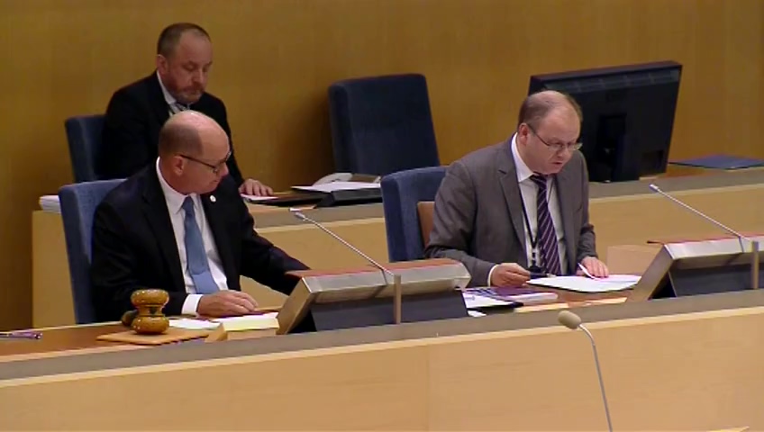 Stillbild från debatten i kammaren
