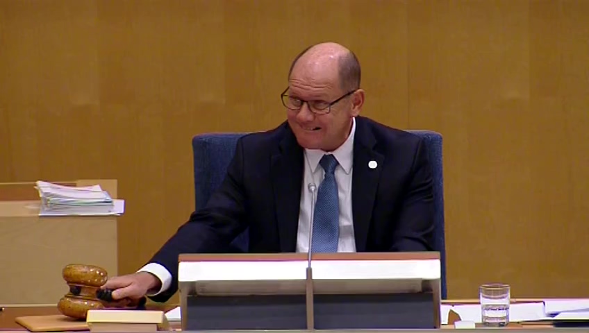 Stillbild från debatten i kammaren