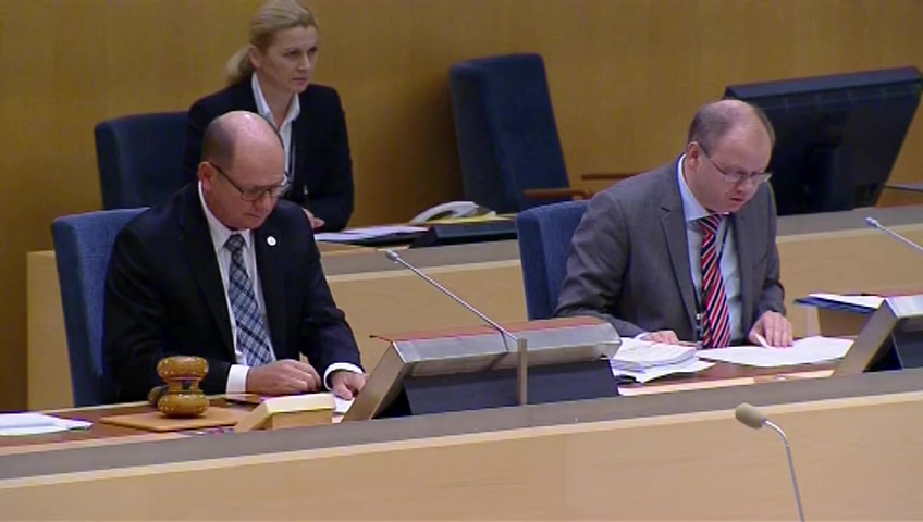Stillbild från debatten i kammaren