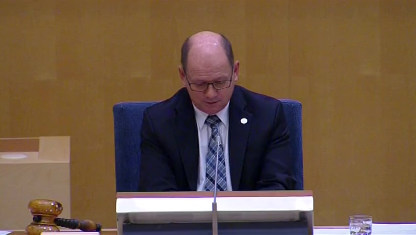 Stillbild från debatten i kammaren