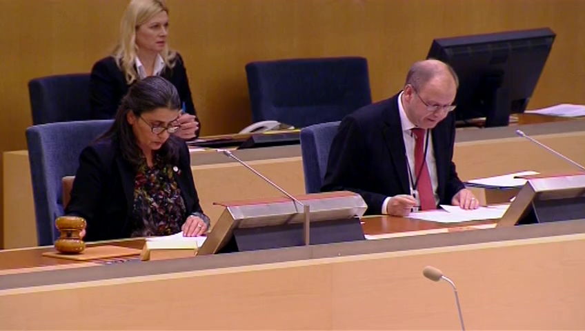 Stillbild från debatten i kammaren
