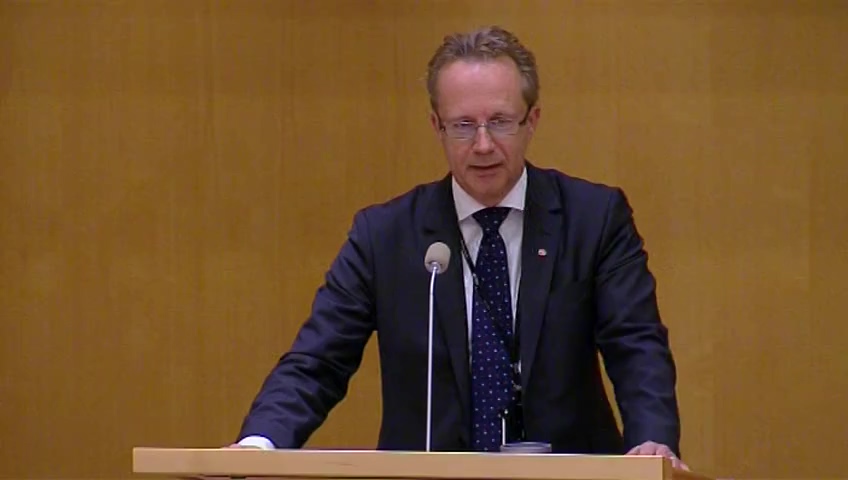 Stillbild från Allmänpolitisk debatt: Näringsliv