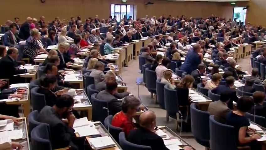 Stillbild från debatten i kammaren