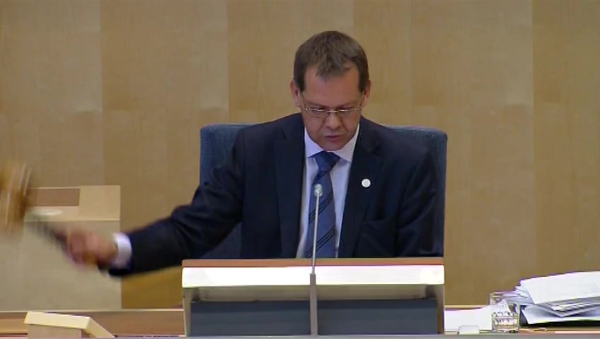 Stillbild från debatten i kammaren