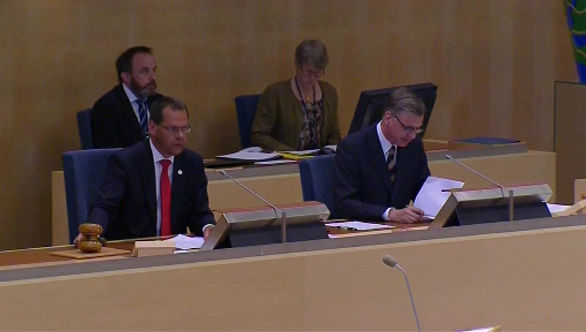 Stillbild från debatten i kammaren