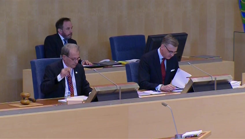Stillbild från debatten i kammaren