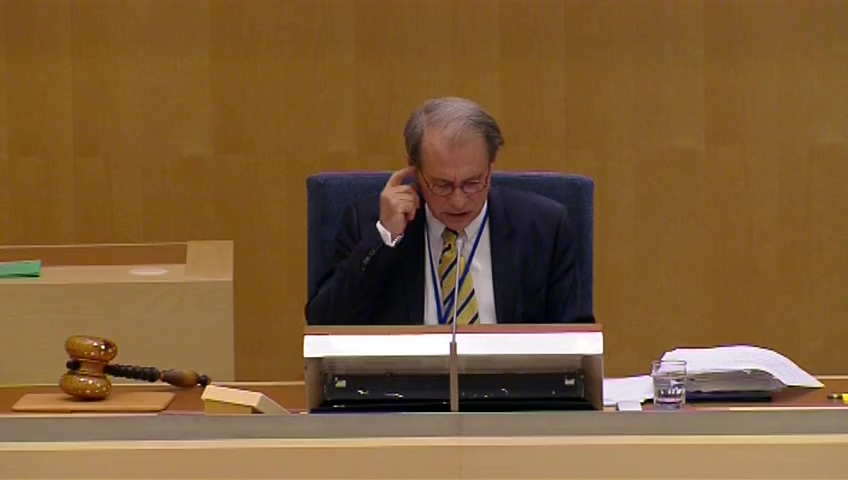 Stillbild från debatten i kammaren