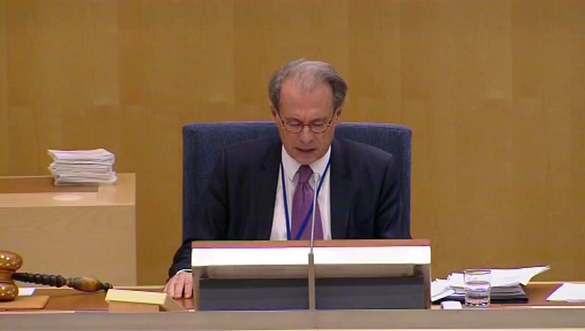 Stillbild från debatten i kammaren