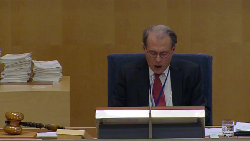 Stillbild från debatten i kammaren