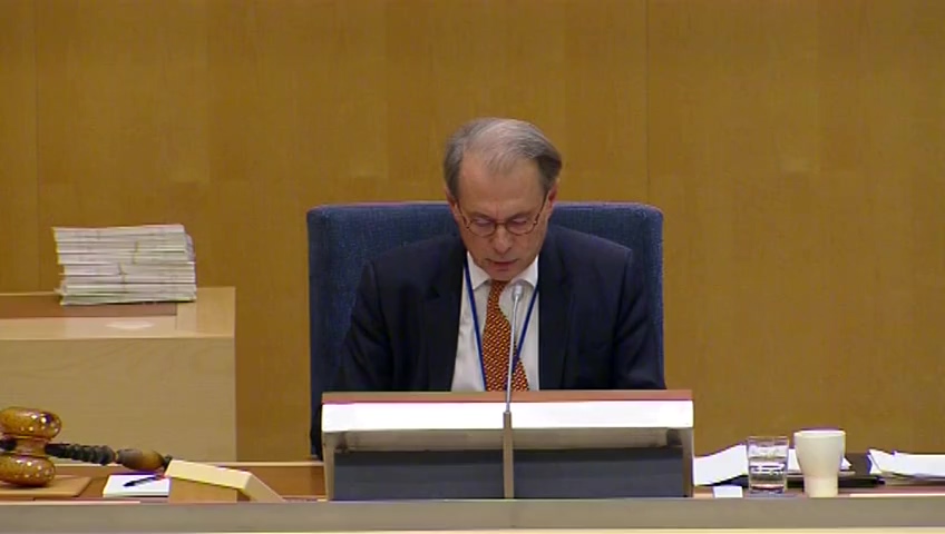 Stillbild från debatten i kammaren