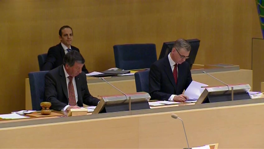 Stillbild från debatten i kammaren