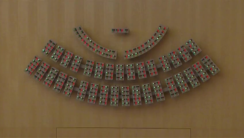 Stillbild från debatten i kammaren