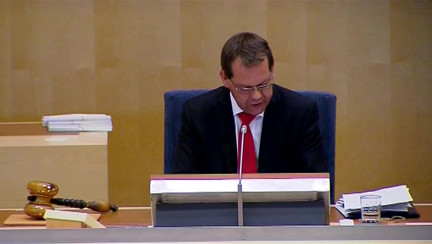Stillbild från debatten i kammaren
