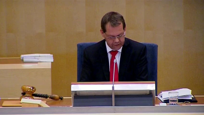 Stillbild från debatten i kammaren