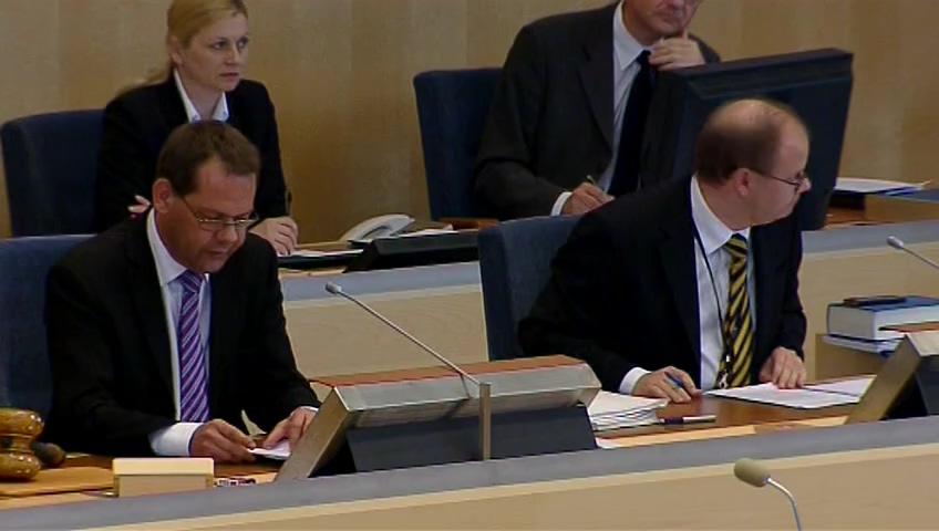 Stillbild från debatten i kammaren