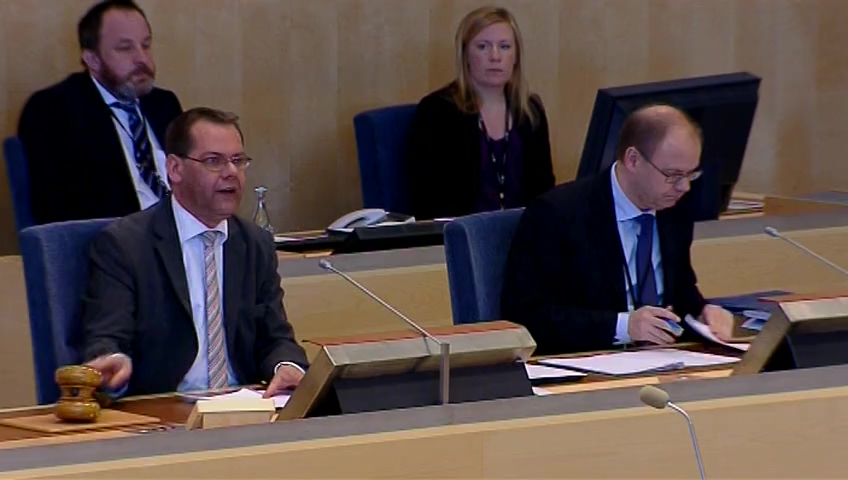 Stillbild från debatten i kammaren