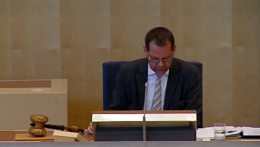 Stillbild från debatten i kammaren