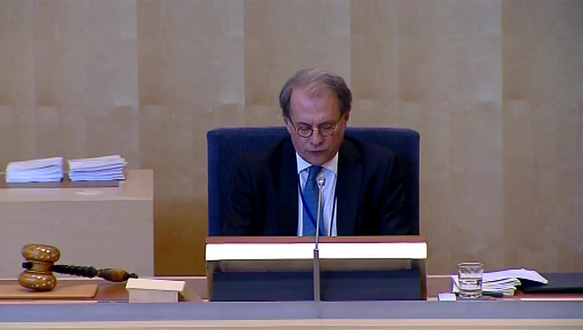 Stillbild från debatten i kammaren