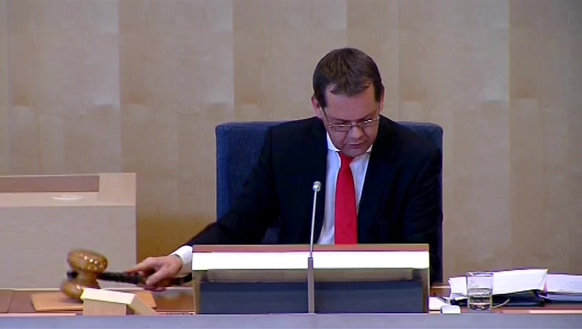 Stillbild från debatten i kammaren