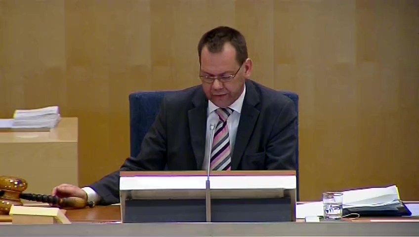 Stillbild från debatten i kammaren