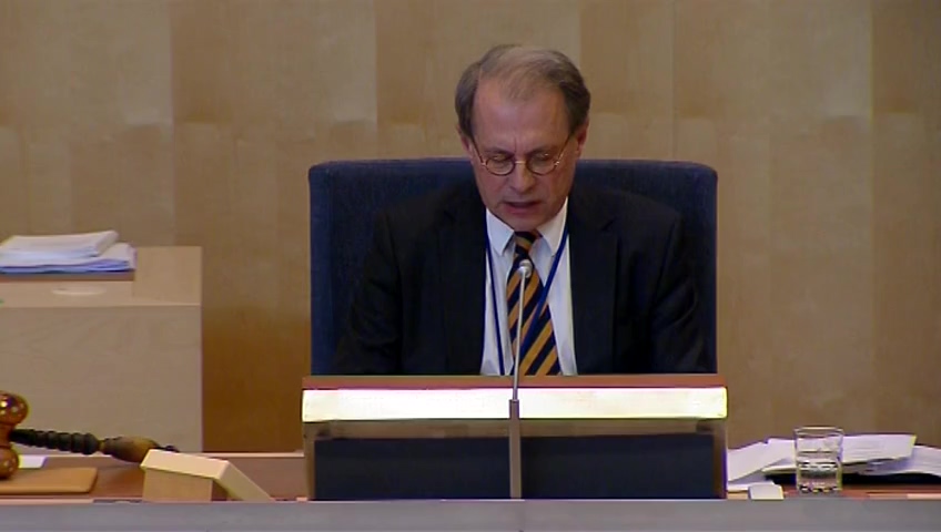 Stillbild från debatten i kammaren