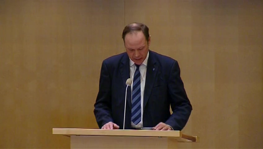 Stillbild från debatten i kammaren