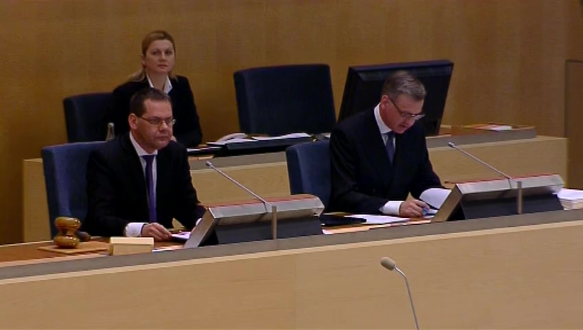 Stillbild från debatten i kammaren